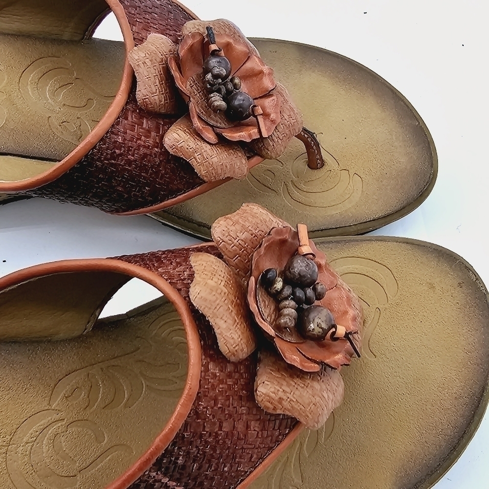 Clarks Brown Raffia Flower Mimmey Claire Cork Wedge Slide Thong Sandals Size 8M - Picture 7 of 11